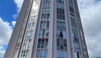 1139 9th Ave Honolulu - Rental - photo 2 of 12