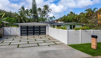 114  Kaelepulu Drive Lanikai, Kailua home - photo 3 of 25