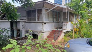 1140 Elm Street Kakaako, Honolulu home - photo 2 of 10 1140 Elm Street Kakaako, Honolulu home - photo 2 of 10