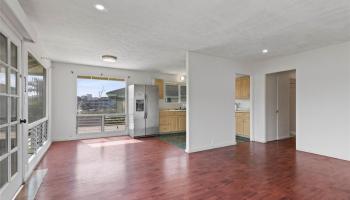 1141  Olomea St Kapalama, Honolulu home - photo 3 of 25