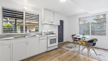 1142  Kamaile Street Kakaako, Honolulu home - photo 6 of 25