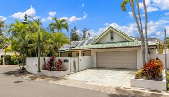 1146 Leilipoa Way Queens Gate, Hawaii Kai home - photo 2 of 25 1146 Leilipoa Way Queens Gate, Hawaii Kai home - photo 2 of 25