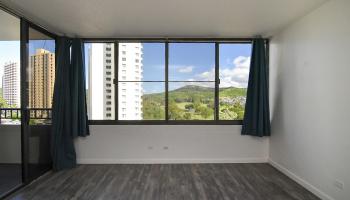 1147 Ala Napunani Street Honolulu - Rental - photo 3 of 10