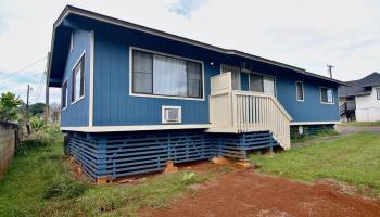 115  Makaweo Ave Wahiawa Area, Central home - photo 3 of 25