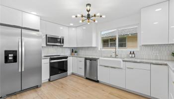 115  Makaweo Ave ,  home - photo 1 of 25