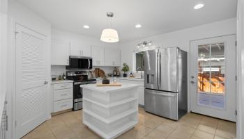 Mariners Village 3 condo # D, Honolulu, Hawaii - photo 6 of 24