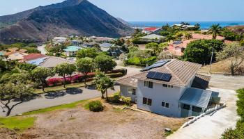 1185 Kamehame Drive Napali Haweo, Hawaii Kai home - photo 1 of 18 1185 Kamehame Drive Napali Haweo, Hawaii Kai home - photo 1 of 18