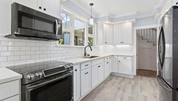 1186  Alewa Drive Alewa Heights, Honolulu home - photo 2 of 25