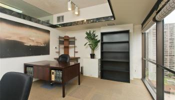 Century Square condo # 1706, Honolulu, Hawaii - photo 4 of 13