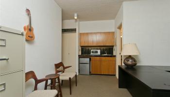 Century Square condo # 1706, Honolulu, Hawaii - photo 6 of 13