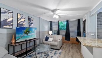 Makikian condo # 102, Honolulu, Hawaii - photo 3 of 19