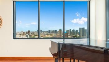 The Pinnacle Honolulu condo # 27A, Honolulu, Hawaii - photo 6 of 25