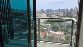 1200 Queen Emma St Honolulu - Rental - photo 6 of 24