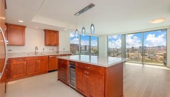 Capitol Place condo # 3012, Honolulu, Hawaii - photo 6 of 25