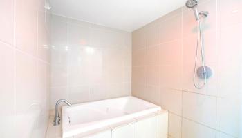 Capitol Place condo # 812, Honolulu, Hawaii - photo 4 of 23