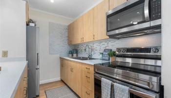 Wilder At Piikoi condo # 2404, Honolulu, Hawaii - photo 3 of 25