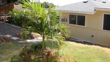 1203 Ukana St Aliamanu, Honolulu home - photo 3 of 10 1203 Ukana St Aliamanu, Honolulu home - photo 3 of 10