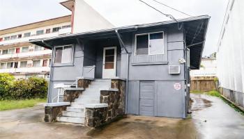 1208  School Street Kamehameha Heights, Honolulu home - photo 2 of 13