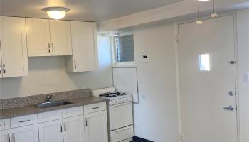 1209 10th Ave Honolulu - Rental - photo 5 of 11