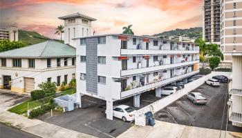 Wilder Hale condo # 406, Honolulu, Hawaii - photo 1 of 1