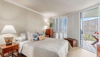 Honolulu Park Place condo # 1309, Honolulu, Hawaii - photo 6 of 25