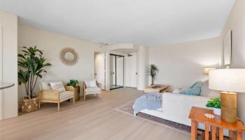 Honolulu Park Place condo # 3703, Honolulu, Hawaii - photo 6 of 25