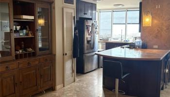 Honolulu Park Place condo # 3907, Honolulu, Hawaii - photo 4 of 25