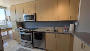 Banyan Tree Plaza condo # 1206, Honolulu, Hawaii - photo 5 of 21