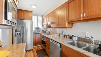 Banyan Tree Plaza condo # 2307, Honolulu, Hawaii - photo 3 of 22