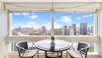 Banyan Tree Plaza condo # 2307, Honolulu, Hawaii - photo 5 of 22