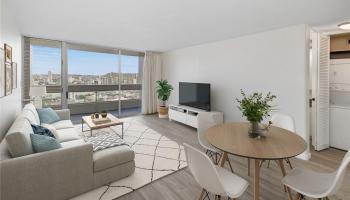 Banyan Tree Plaza condo # 2502, Honolulu, Hawaii - photo 1 of 12