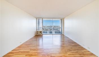 Banyan Tree Plaza condo # 3002, Honolulu, Hawaii - photo 5 of 24