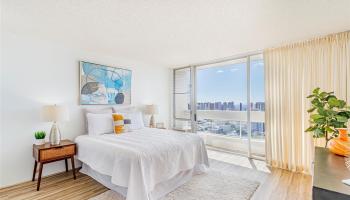 Banyan Tree Plaza condo # 3407, Honolulu, Hawaii - photo 1 of 20
