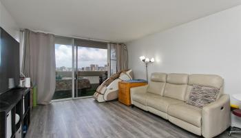 Banyan Tree Plaza condo # 705, Honolulu, Hawaii - photo 1 of 15