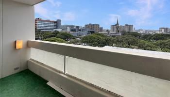 Banyan Tree Plaza condo # 705, Honolulu, Hawaii - photo 2 of 17
