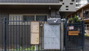 1213 Matlock Ave Honolulu - Multi-family - photo 2 of 25