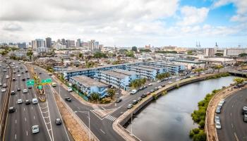 Kokea Gardens condo # E204, Honolulu, Hawaii - photo 3 of 9