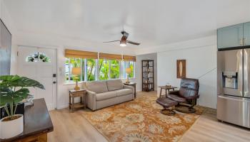 122  Ainoni Street Kalama Tract, Kailua home - photo 4 of 25