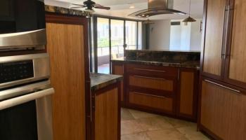 Admiral Thomas Apts condo # 1704, Honolulu, Hawaii - photo 5 of 25