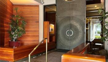 Admiral Thomas Apts condo # 1705, Honolulu, Hawaii - photo 3 of 25