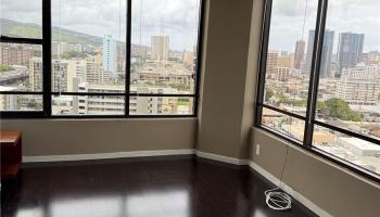 Admiral Thomas Apts condo # 1705, Honolulu, Hawaii - photo 6 of 25