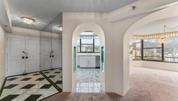 Admiral Thomas Apts condo # 2405, Honolulu, Hawaii - photo 4 of 17