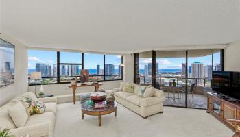 Admiral Thomas Apts condo # 3205, Honolulu, Hawaii - photo 1 of 1