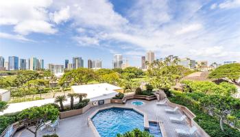 Admiral Thomas Apts condo # 503, Honolulu, Hawaii - photo 1 of 24