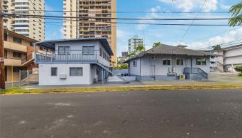 1223 Wilder Ave Honolulu - Multi-family - photo 2 of 25