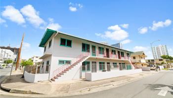 1225 Rycroft St Honolulu - Multi-family - photo 3 of 16