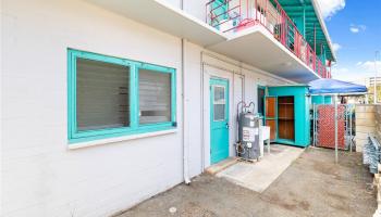 1225 Rycroft St Honolulu - Multi-family - photo 5 of 12