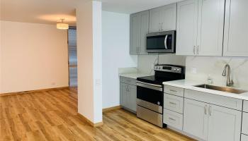 Alexander Towers condo # 703, Honolulu, Hawaii - photo 4 of 21