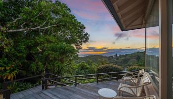 123  Kalaiopua Place Tantalus, Honolulu home - photo 2 of 25