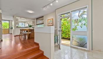 Napua Point condo # 15, Honolulu, Hawaii - photo 5 of 25